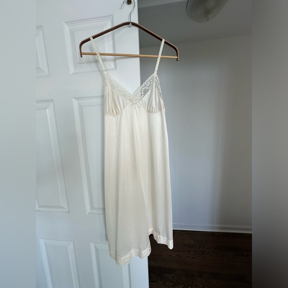 Vintage Pierre Cardin Cream White Slip Dress Nylon 32 Bra Cup Small Medium Strap